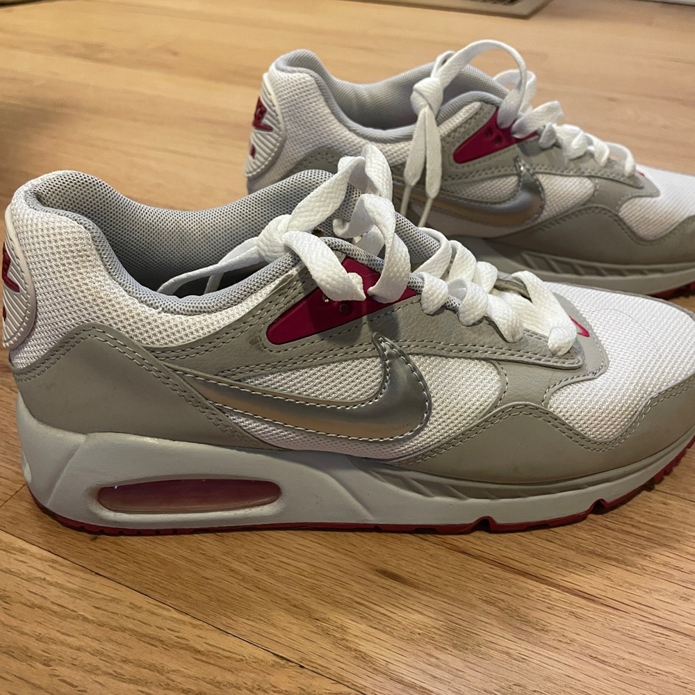 Nike air max Gray and White with Pink Highlights